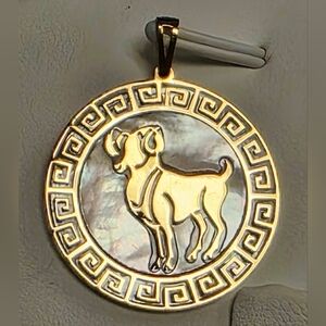 💕18k Gold And MOP Aries Pendant